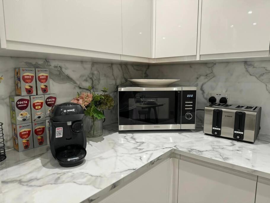 Modern 5 Bed Near Excel -Big Ben Villa London Exteriör bild